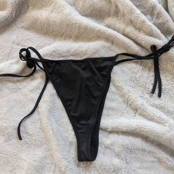 ICONIC BNWT Bikini Bottoms Plain Black Mesh Cut Out - Picture 10 of 10